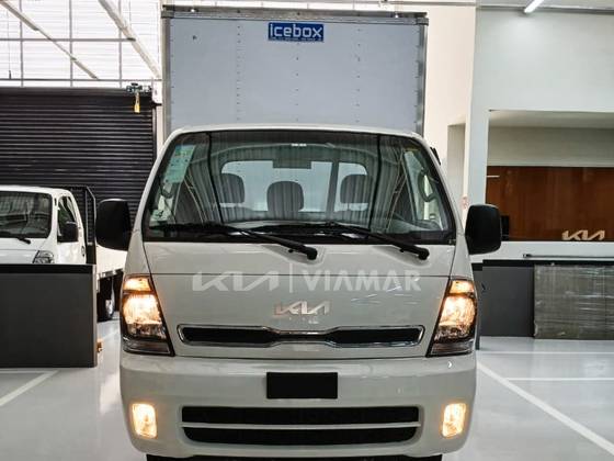 KIA BONGO 2.5 TD DIESEL STD CS 4x4 MANUAL KIA BONGO 2.5 TD DIESEL STD CS 4x4 MANUAL